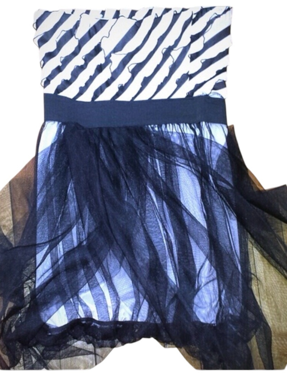 Boutique strapless dress